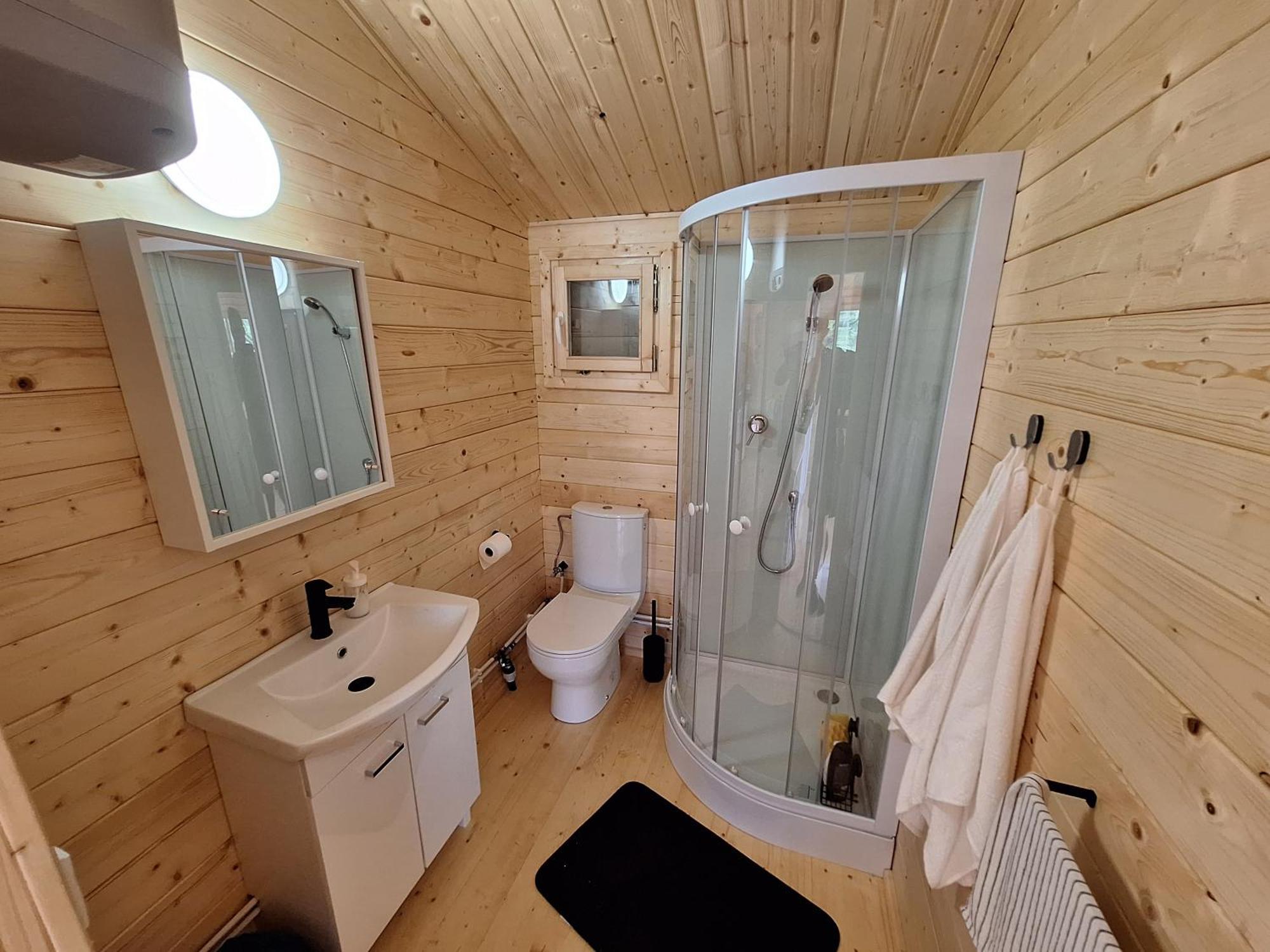 Nad Jeziorem Kroszewo Ferienhaus *